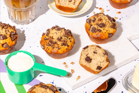 Muffins protéinés avec bananes et chocolat